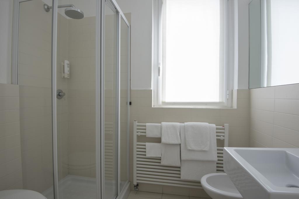 באוונו Hotel Serenella מראה חיצוני תמונה